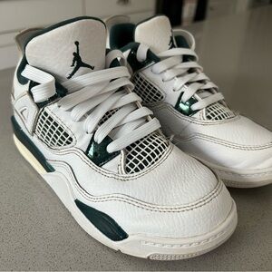 JORDAN 4 RETRO KIDS OXIDIZED GREEN SIZE 1Y